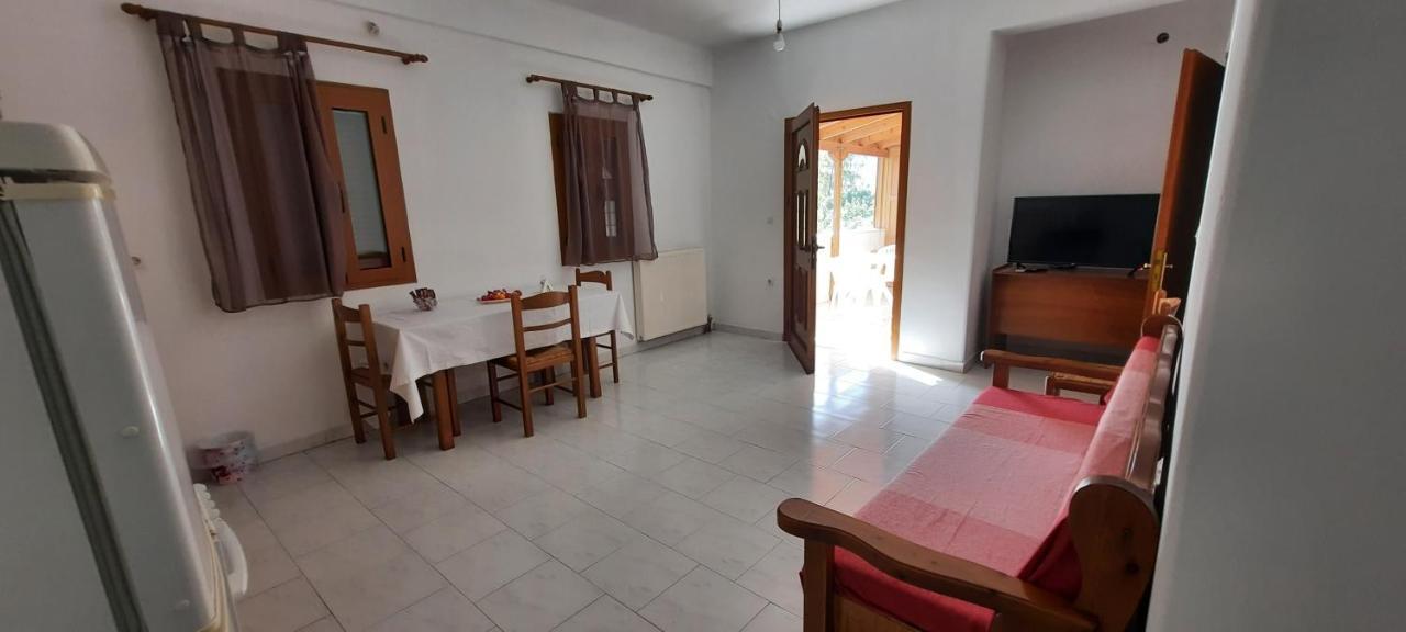 Areopoli Ηομε Villa Esterno foto